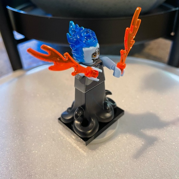 Disney Lego Minifigure “Hades” - Picture 2 of 5